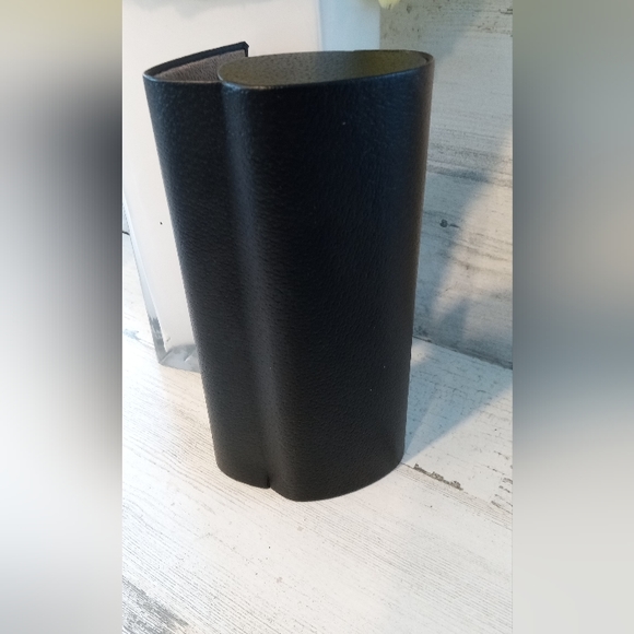 Burberry Eyewear Hard Shell Case - Picture 4 of 8